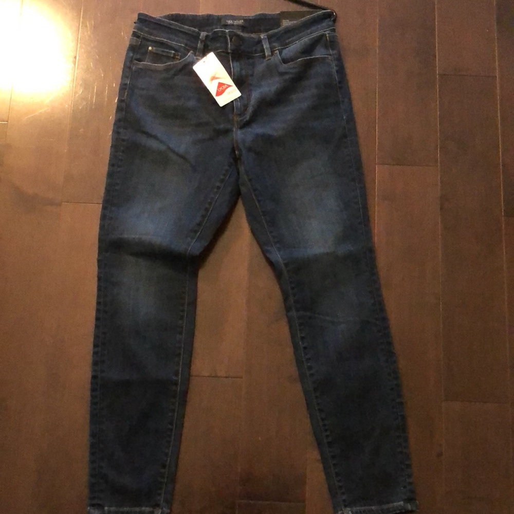 Ann Taylor 6P Curvy Fit Jeans